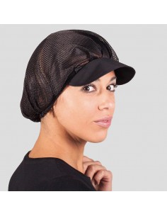 Gorra con rejilla negra