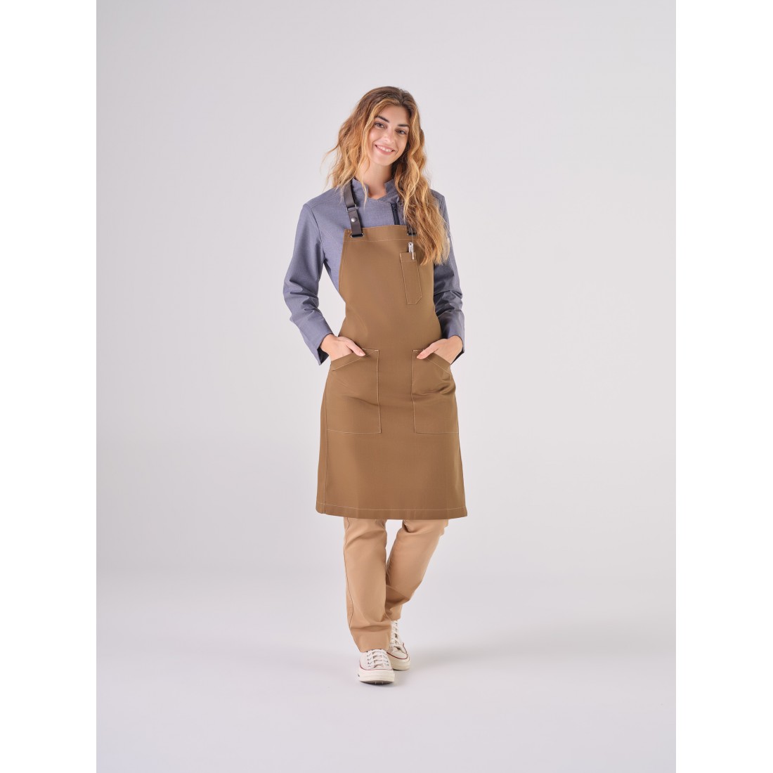 Delantal Boulevard con tira de piel