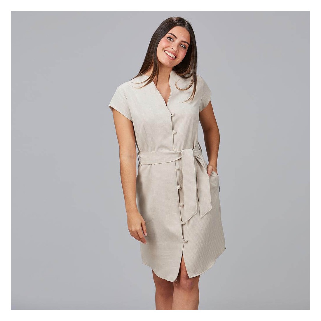 Vestido con botón forrado