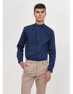 Camisa azul de hombre con cierre inclinado 'Escola...