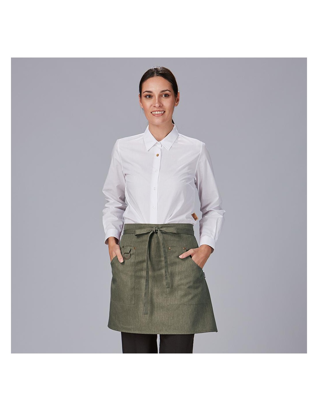 Delantal corto remaches