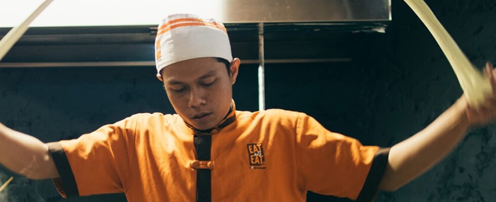 Vestuario laboral personalizado: 7 maneras de vender más con tu uniforme de trabajo.