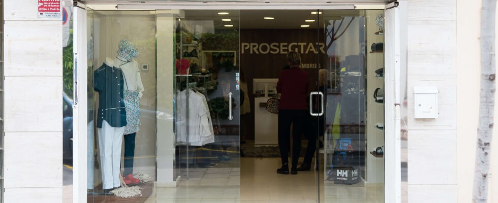 Prosegtar inaugura su segunda tienda en ropa laboral en Cambrils